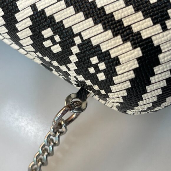 ⭐️HOST PICK⭐️ Sensational Zara Hard Shell Clutch - Picture 7 of 16